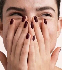 Pink Gellac - Sangria Red - Gellak - Vegan - Donkerrood - Creamy Finish - 15 Ml -Schoonheidsproducten Winkel 1050x1200 40