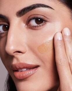 Max Factor Radiant Lift FD - 77 Golden Tan -Schoonheidsproducten Winkel 960x1200 3